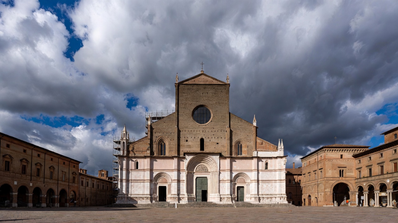 Болонья travel